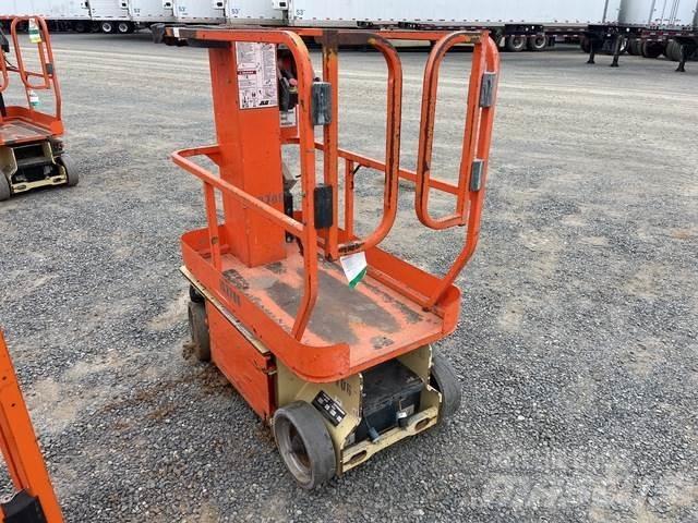 JLG 1230ES رافعات السارية الرأسية