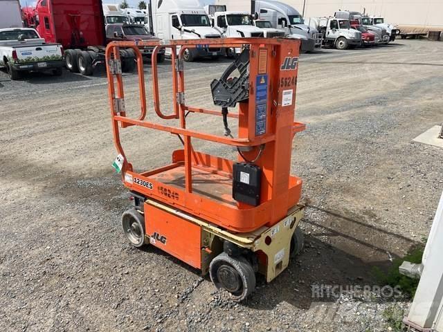 JLG 1230ES رافعات السارية الرأسية