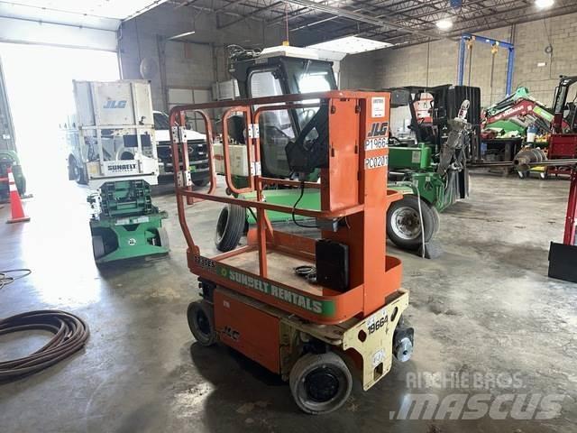 JLG 1230ES رافعات السارية الرأسية