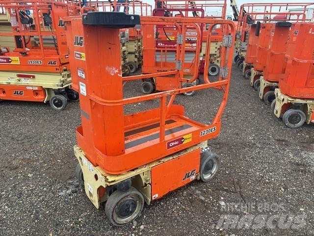 JLG 1230ES رافعات السارية الرأسية