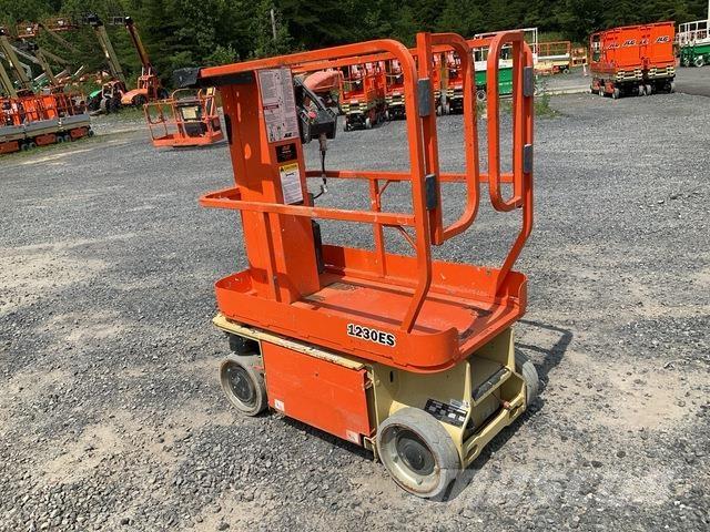JLG 1230ES رافعات السارية الرأسية