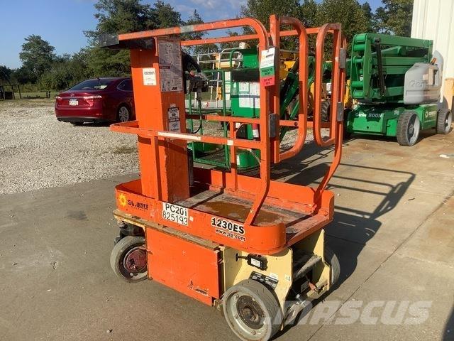 JLG 1230ES رافعات السارية الرأسية