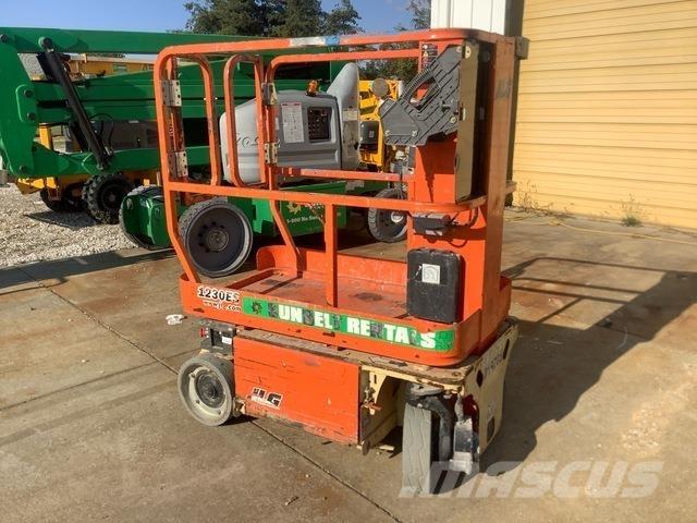 JLG 1230ES رافعات السارية الرأسية