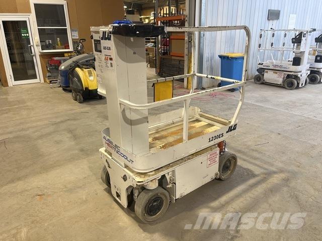 JLG 1230ES رافعات السارية الرأسية