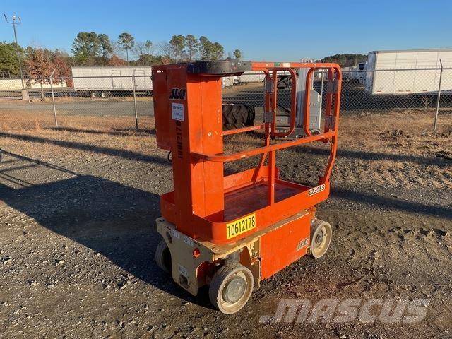 JLG 1230ES رافعات السارية الرأسية