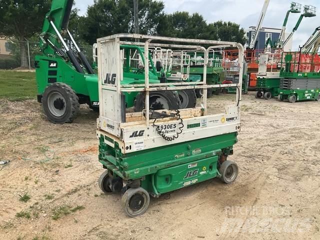 JLG 1930 ES رافعات مقصية الشكل