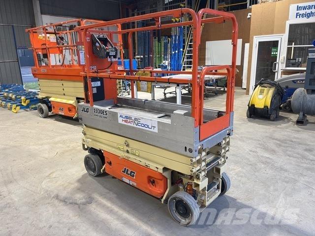 JLG 1930 ES رافعات مقصية الشكل