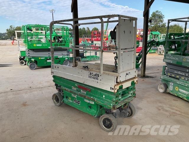 JLG 1930 ES رافعات مقصية الشكل