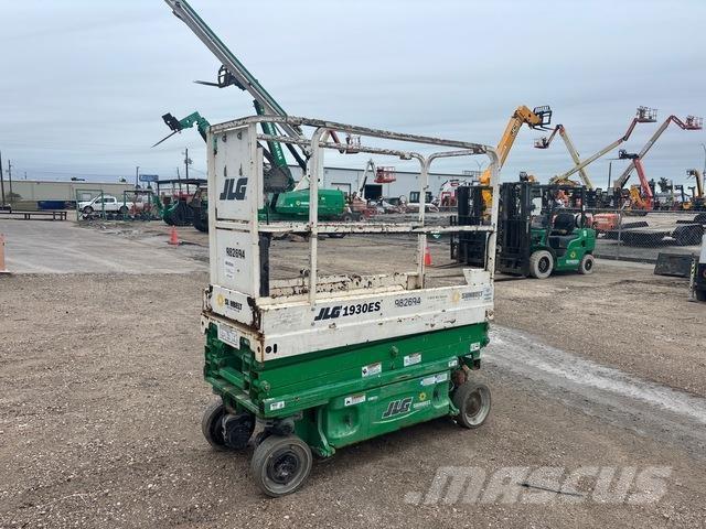 JLG 1930 ES رافعات مقصية الشكل