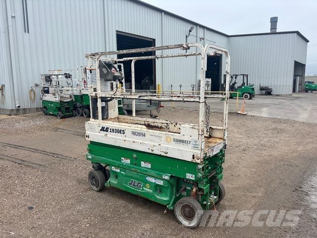 JLG 1930 ES رافعات مقصية الشكل