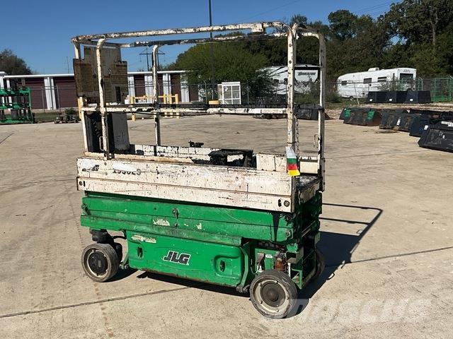 JLG 1930 ES رافعات مقصية الشكل