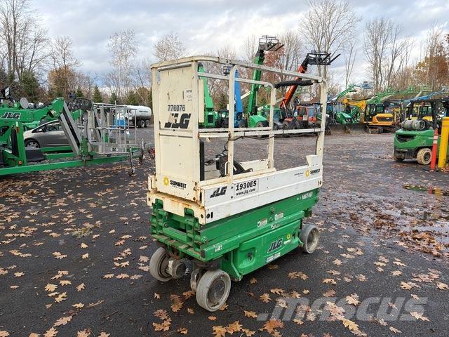 JLG 1930 ES رافعات مقصية الشكل