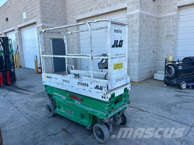 JLG 1930 ES رافعات مقصية الشكل