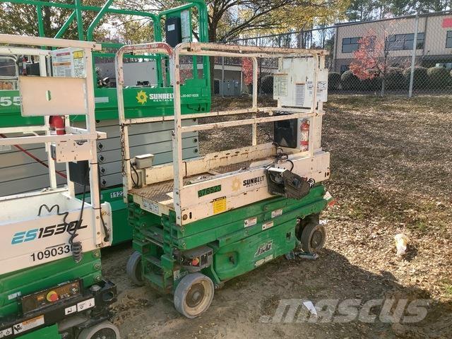 JLG 1930 ES رافعات مقصية الشكل