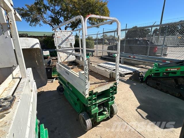 JLG 1930 ES رافعات مقصية الشكل