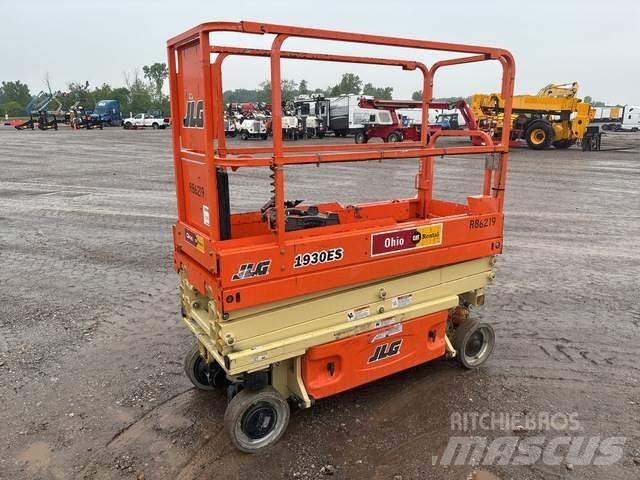 JLG 1930ES رافعات مقصية الشكل