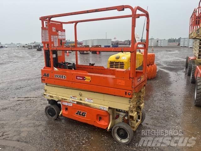 JLG 1930ES رافعات مقصية الشكل