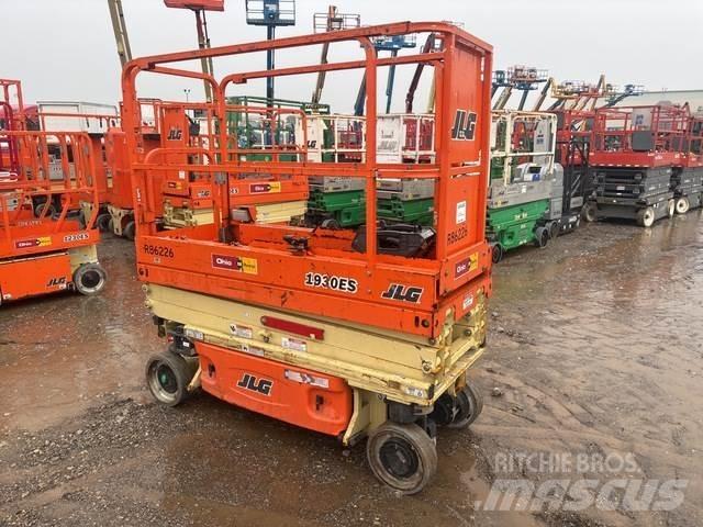 JLG 1930ES رافعات مقصية الشكل