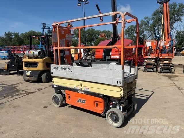 JLG 1930ES رافعات مقصية الشكل
