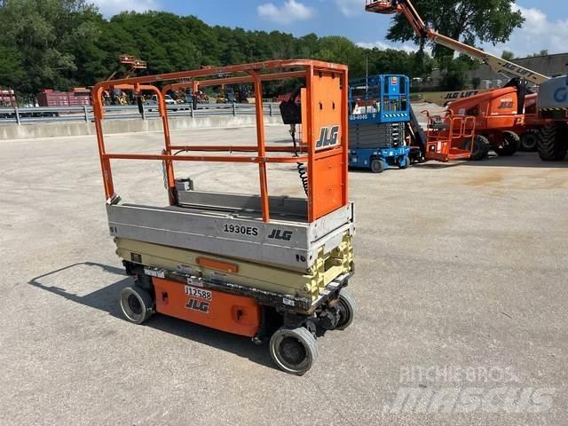 JLG 1930ES رافعات مقصية الشكل