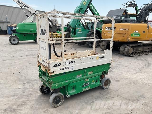 JLG 1930ES رافعات مقصية الشكل