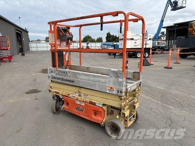 JLG 1930ES رافعات مقصية الشكل