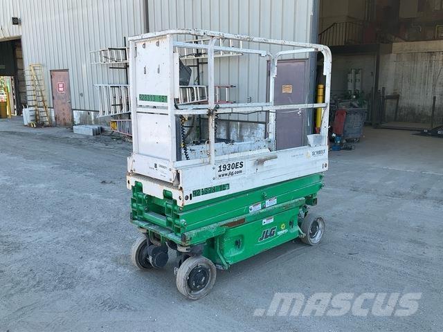 JLG 1930ES رافعات مقصية الشكل