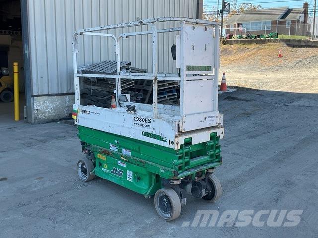 JLG 1930ES رافعات مقصية الشكل