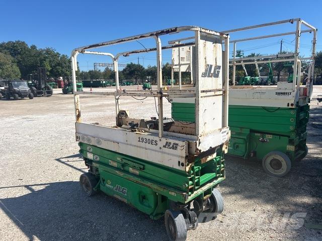 JLG 1930ES رافعات مقصية الشكل