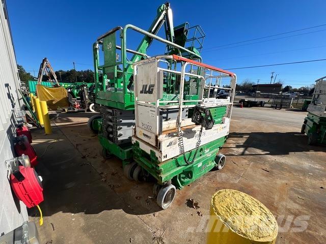 JLG 1930ES رافعات مقصية الشكل