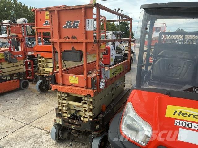 JLG 1932R رافعات مقصية الشكل