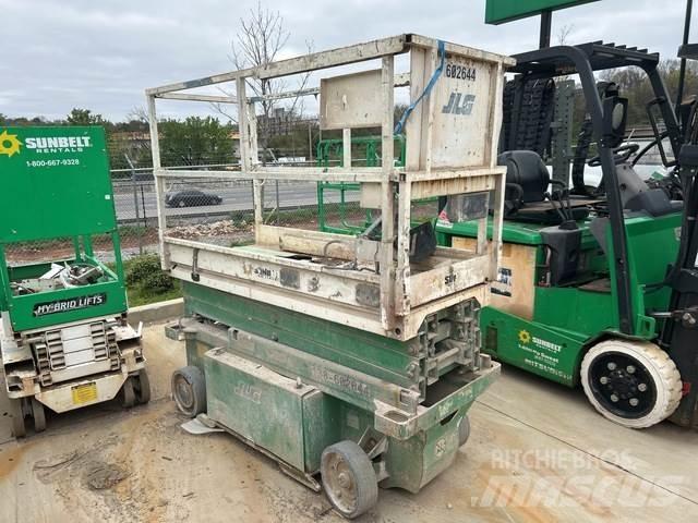 JLG 1932RS رافعات مقصية الشكل