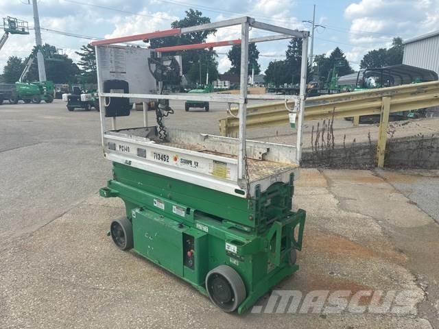 JLG 1932RS رافعات مقصية الشكل