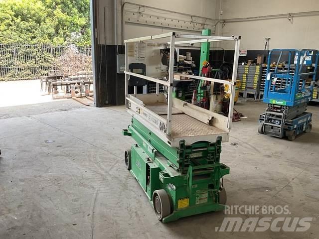 JLG 1932RS رافعات مقصية الشكل