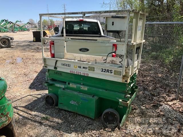 JLG 1932RS رافعات مقصية الشكل