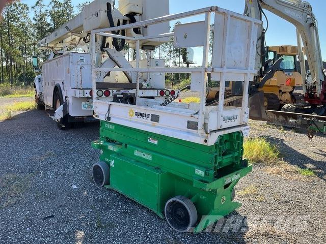 JLG 1932RS رافعات مقصية الشكل