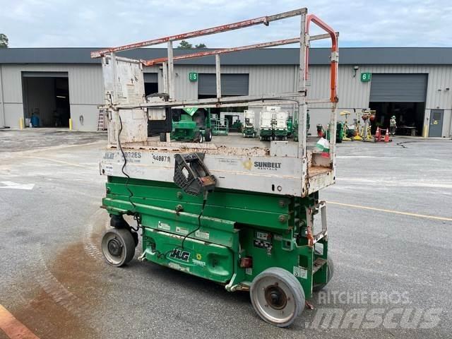 JLG 2032ES رافعات مقصية الشكل
