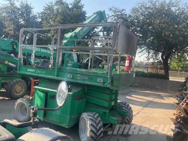 JLG 260MRT رافعات مقصية الشكل