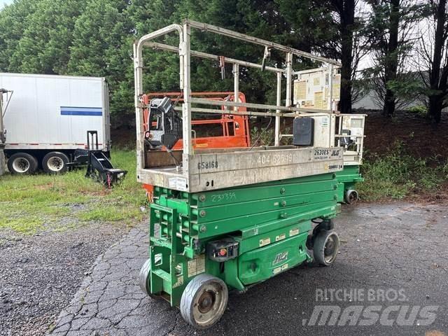 JLG 2630ES رافعات مقصية الشكل