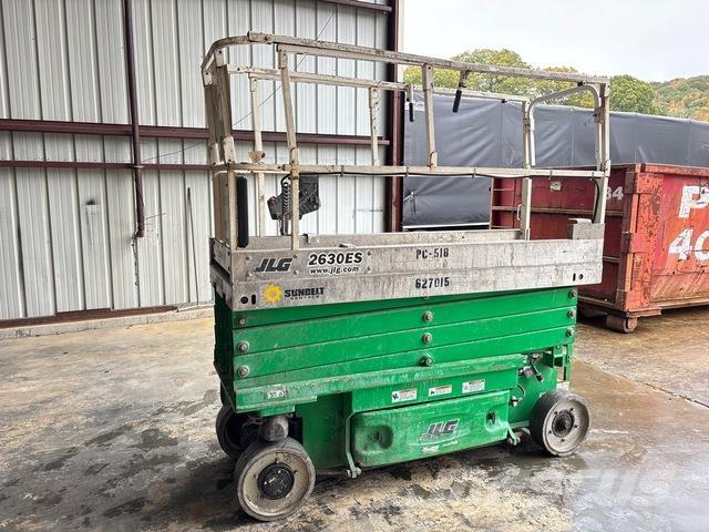 JLG 2630ES رافعات مقصية الشكل