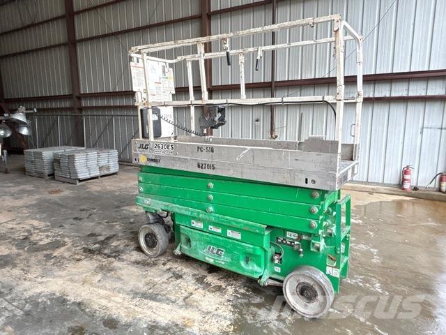 JLG 2630ES رافعات مقصية الشكل