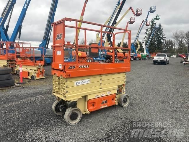 JLG 2632ES رافعات مقصية الشكل