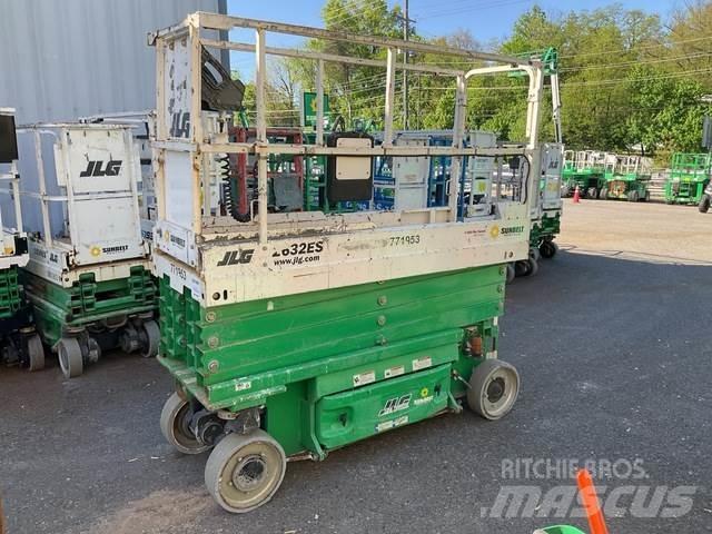 JLG 2632ES رافعات مقصية الشكل