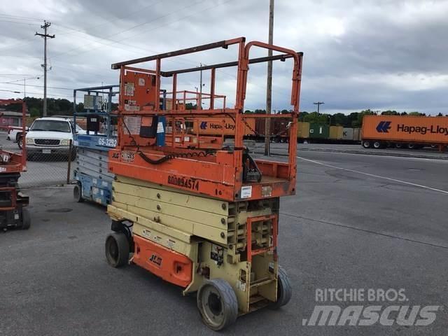 JLG 2632ES رافعات مقصية الشكل