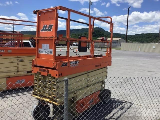 JLG 2632ES رافعات مقصية الشكل