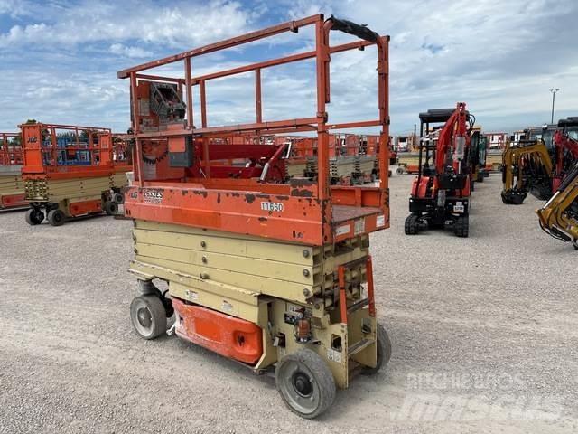 JLG 2632ES رافعات مقصية الشكل
