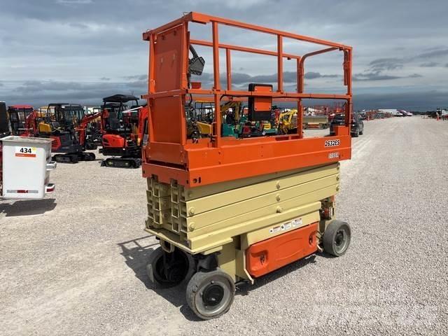 JLG 2632ES رافعات مقصية الشكل