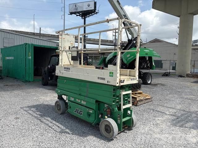 JLG 2632ES رافعات مقصية الشكل