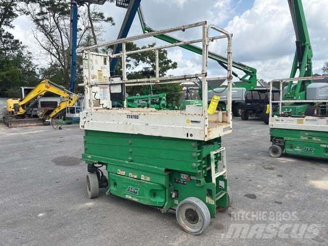 JLG 2632ES رافعات مقصية الشكل