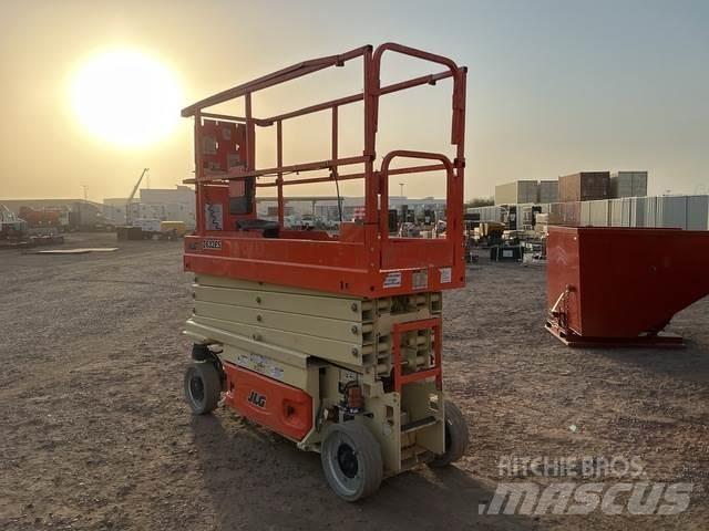 JLG 2632ES رافعات مقصية الشكل